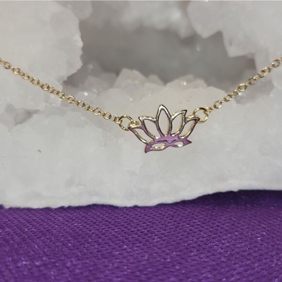 Lotus Pendent Necklace Gold - Picture 10 of 11